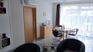 kombinierter K&uuml;chen und Wohnraum